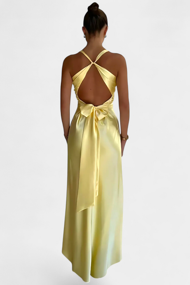 Robe Lea Élégante avec Taille Froncée et Décolleté en V