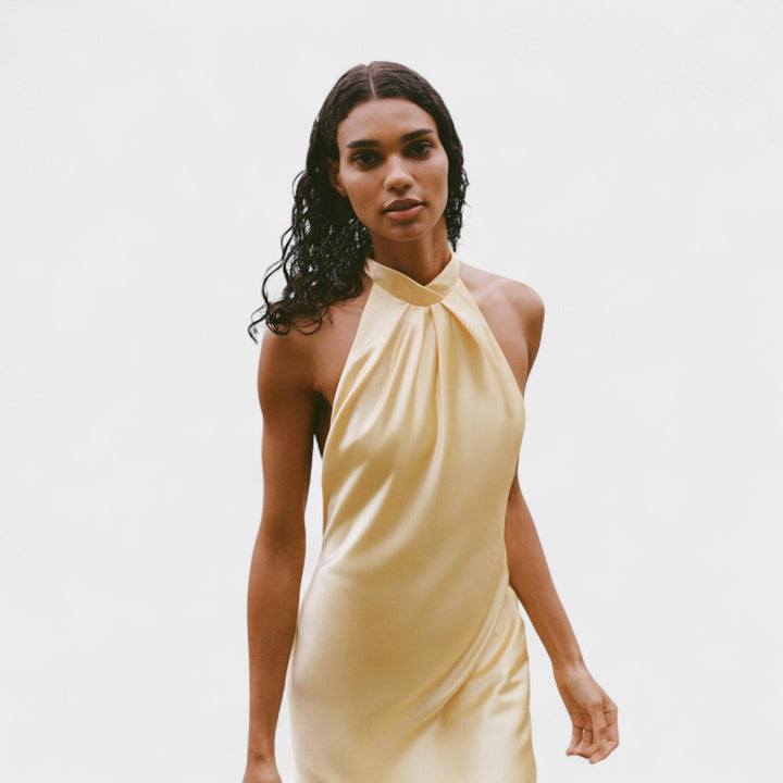 Sofia – Robe en Soie avec Col Halter