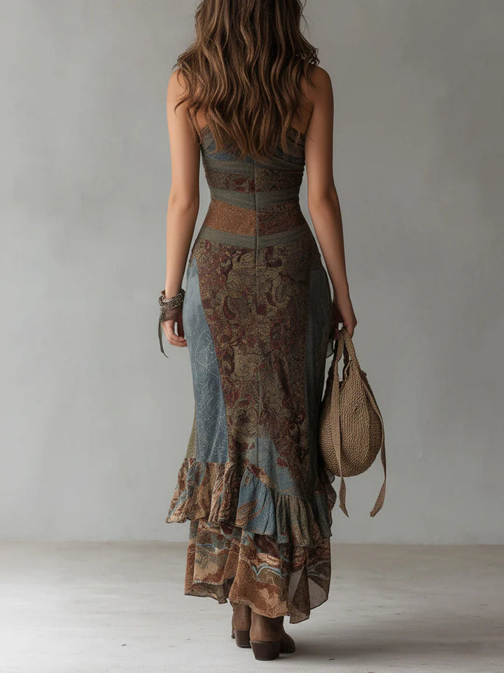 Elena – Robe Maxi Asymétrique avec Motif Ethnique