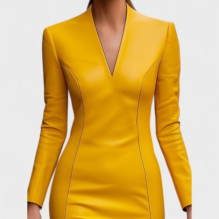 Lada - Robe moulante en simili cuir