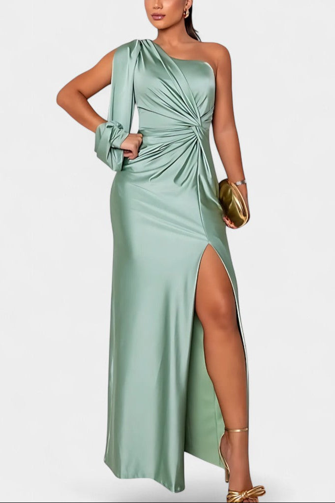 Robe Asymétrique Andrea avec Drapé sur une Épaule