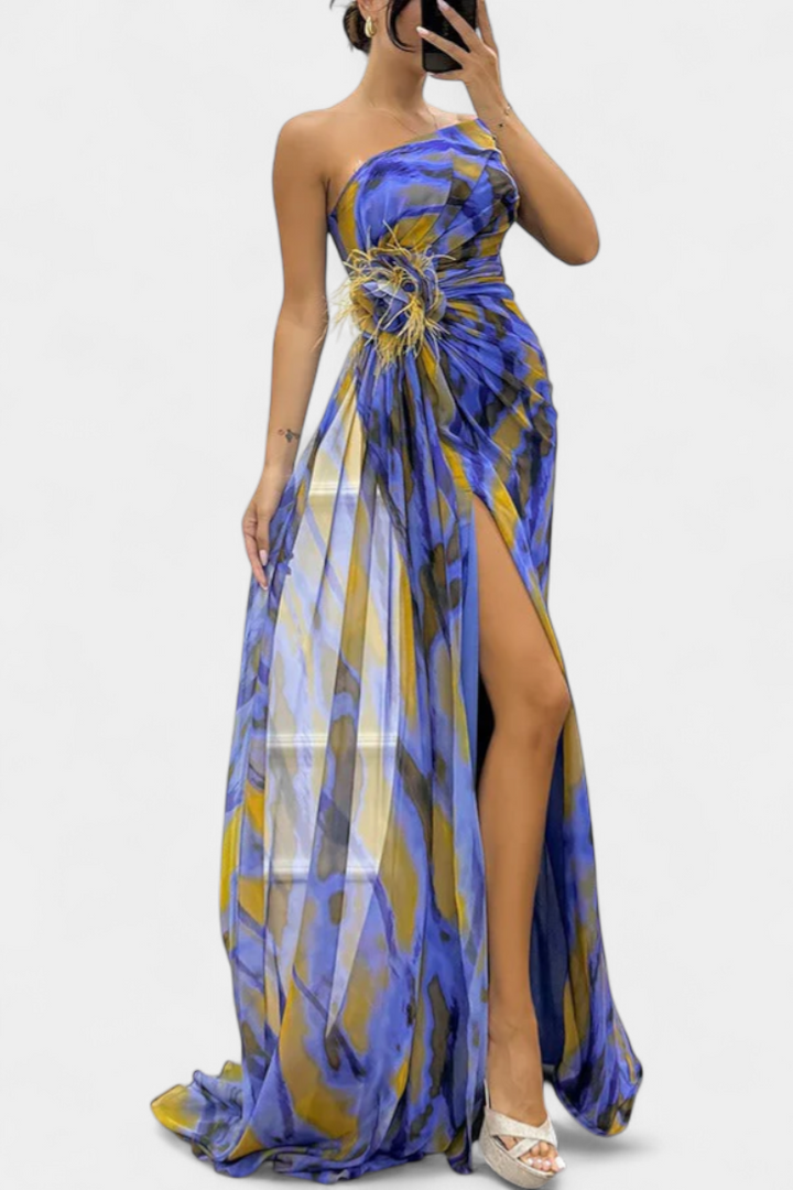 Robe Maxi Asymétrique Blanka avec Motif Énergique