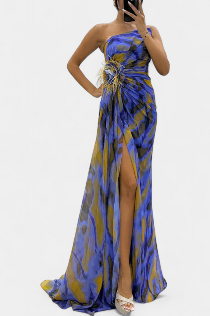 Robe Maxi Asymétrique Blanka avec Motif Énergique