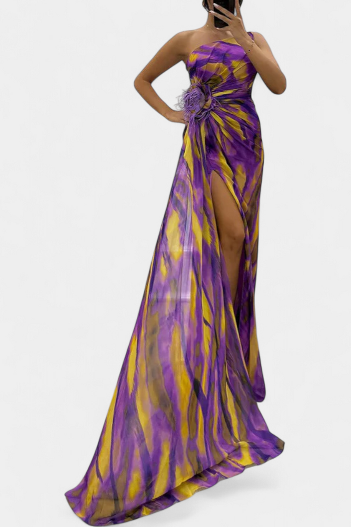 Robe Maxi Asymétrique Blanka avec Motif Énergique