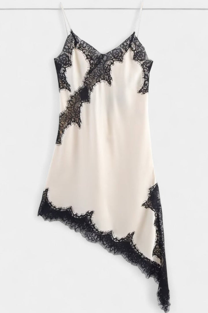 Robe Mini Katarina avec Bretelles et Dentelle