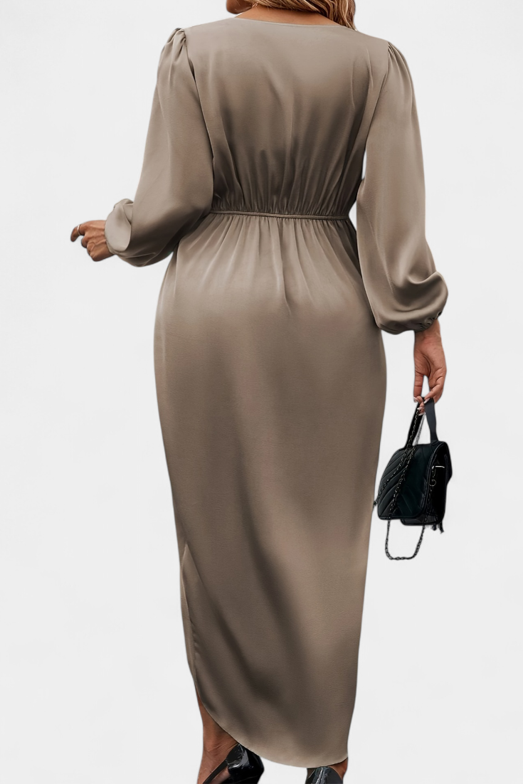 Andrea - Robe Longue Élégante avec Décolleté en V et Fente Latérale